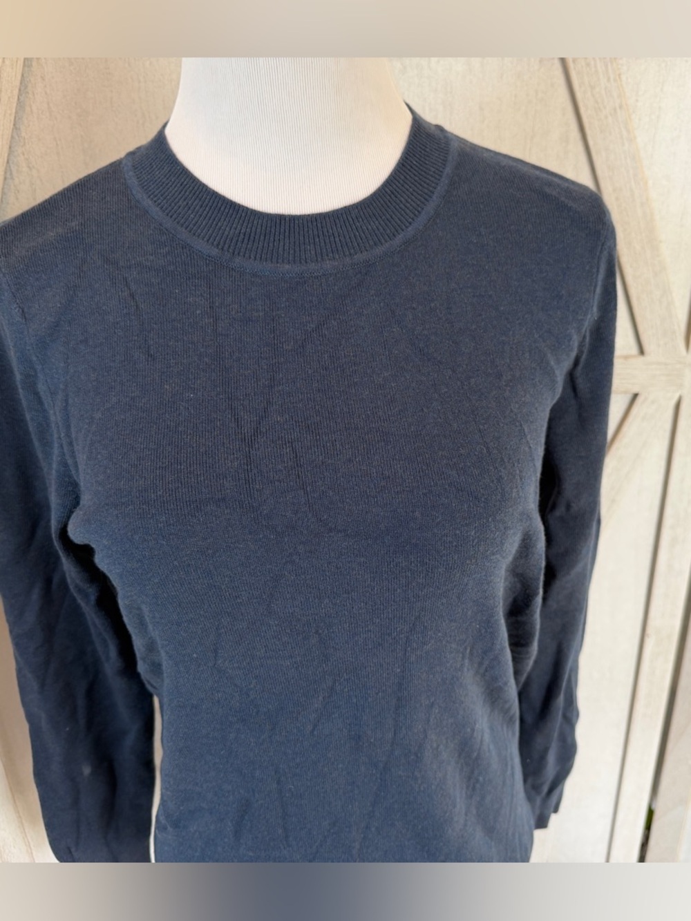 Classic Women's Crew Neck Sweater - Blue - Picture 9 of 16
